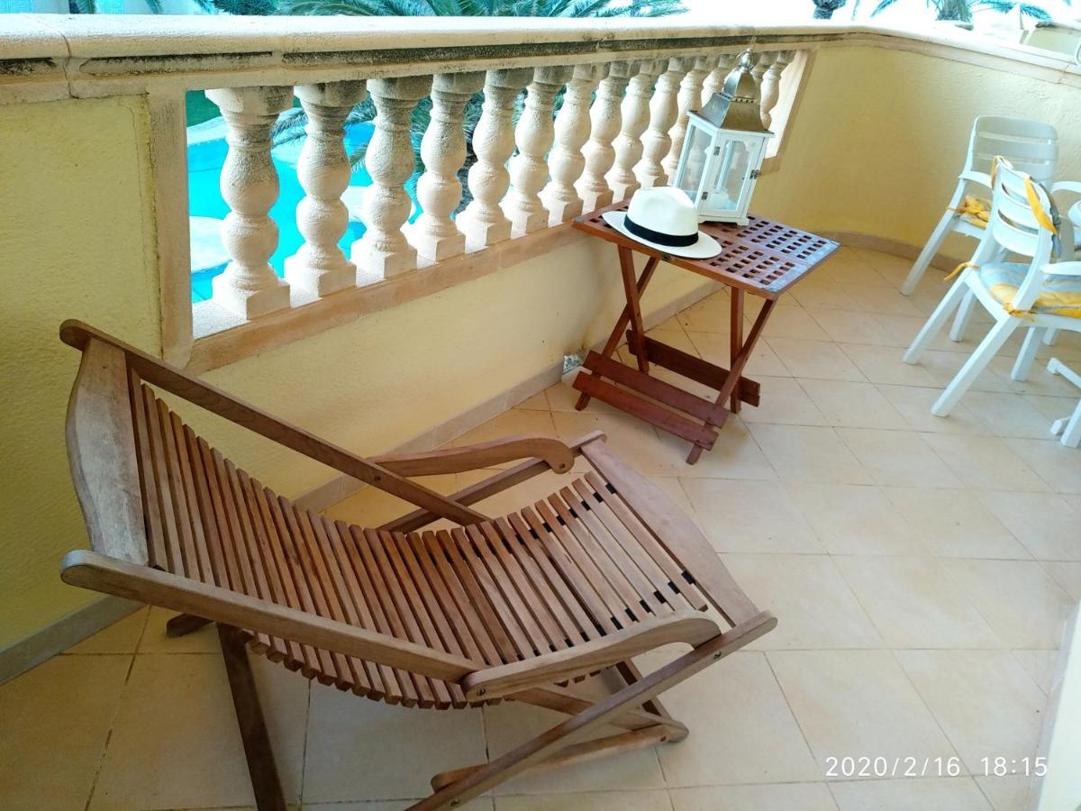 Estupendo Apartamento En Primera Linea De Playa Y Con Vistas Al Mar Dénia Eksteriør billede