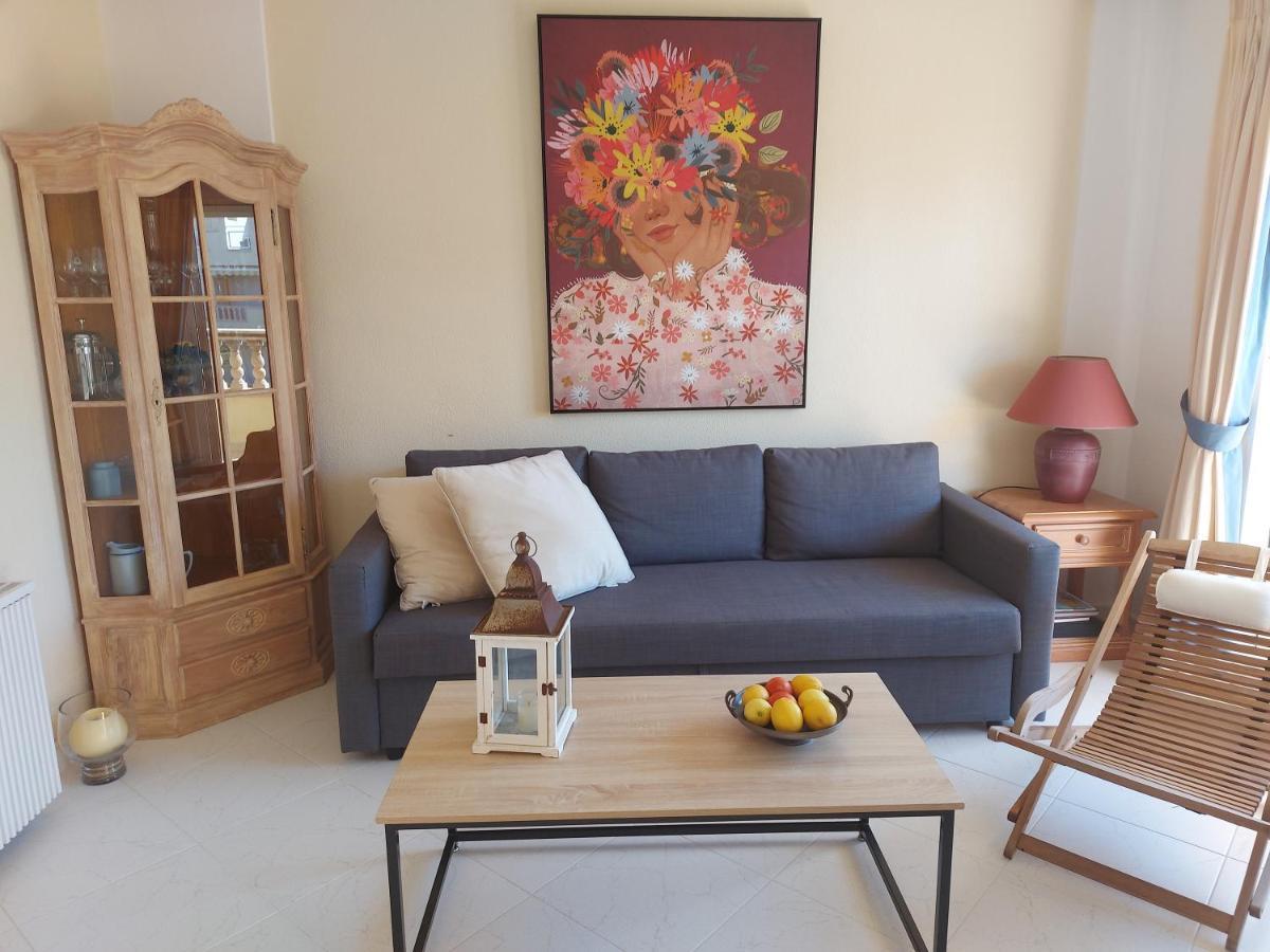 Estupendo Apartamento En Primera Linea De Playa Y Con Vistas Al Mar Dénia Eksteriør billede